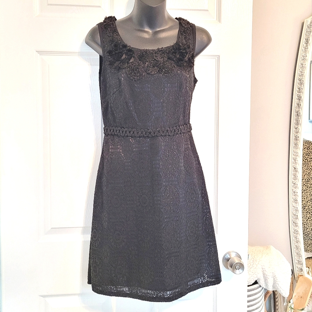 Chelsea & Violet lace applique flowers cocktail little black dress Small